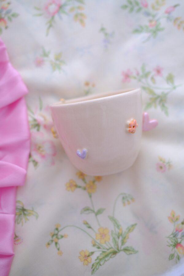 Petite tasse à latte - coeur nacré rose petits coeurs et fleurs pastels + petit coeur en or