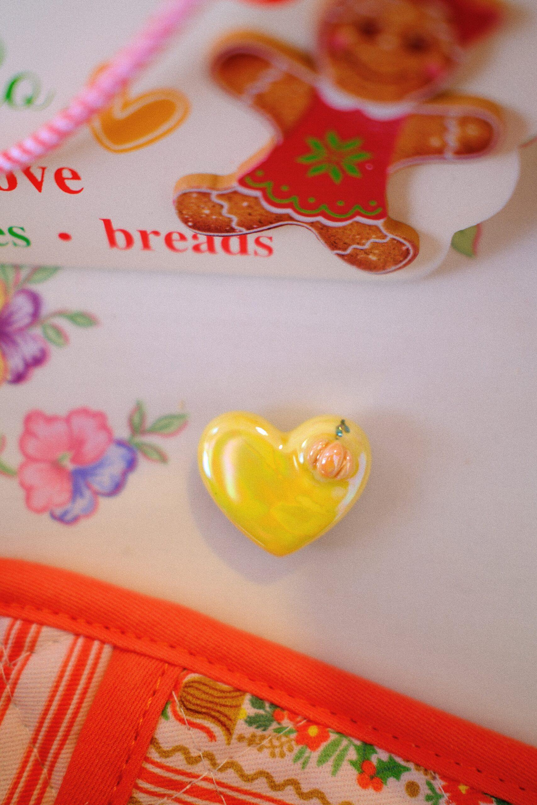 Magnet coeur jaune citrouille
